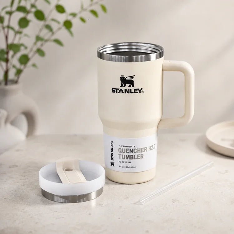 20oz_Insulated_Travel_Tumbler_witha_Strawm.jpg