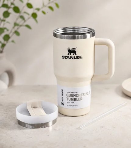 20oz_Insulated_Travel_Tumbler_witha_Strawm.jpg